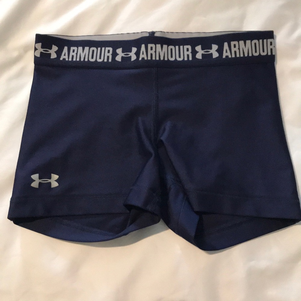 Under Armour women’s Heatgear 3” shorty size XS
